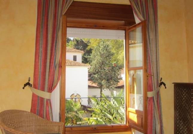 Románticas habitaciones en Balneario Alhama de Granada - Hotel Balneario. El entorno más romántico con los mejores precios de Granada
